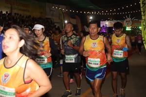 BIB: 1100, 26575, 20100, 27856
                            <button type="button" onclick="openModal(9884209)" class="btn btn-primary btn-sm float-right btn-popup" data-toggle="modal" data-target=".modal-high-quality">
                        <i class="fas fa-shopping-cart"></i> Add to Cart
                    </button>
                                            <button type="button" onclick="isThisMe(9884209, true)" class="btn btn-success btn-sm float-right btn-popup btn-isme hidden" data-toggle="tooltip" data-placement="bottom" title="นี่คือรูปของคุณใช่ไหม คลิกที่นี่เพื่อเอาเข้าอัลบั้ม">
                        <i class="fas fa-plus"></i> Add to album
                    </button>
                    <button type="button" onclick="isThisMe(9884209, false)" class="btn btn-warning btn-sm float-right btn-popup btn-isnotme hidden">
                        <i class="fas fa-ban"></i> Remove from album
                    </button>